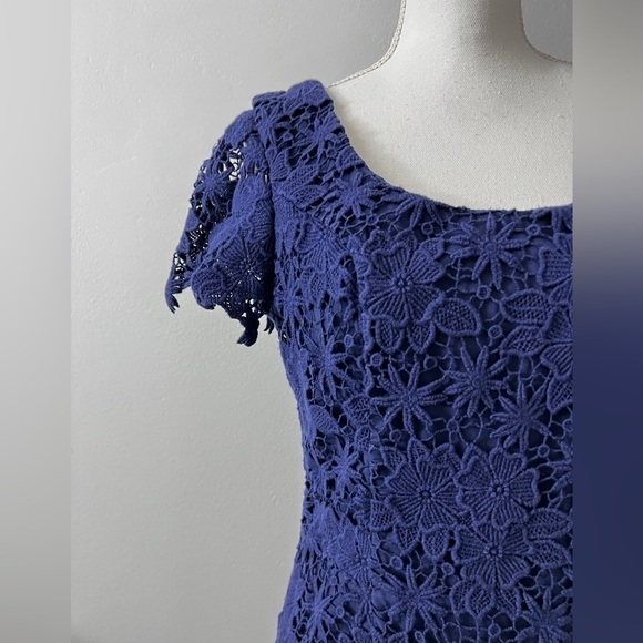 Lilly Pulitzer Marta Dress in True Navy, Truly Floral Lace, Size 10 - Picture 3 of 15
